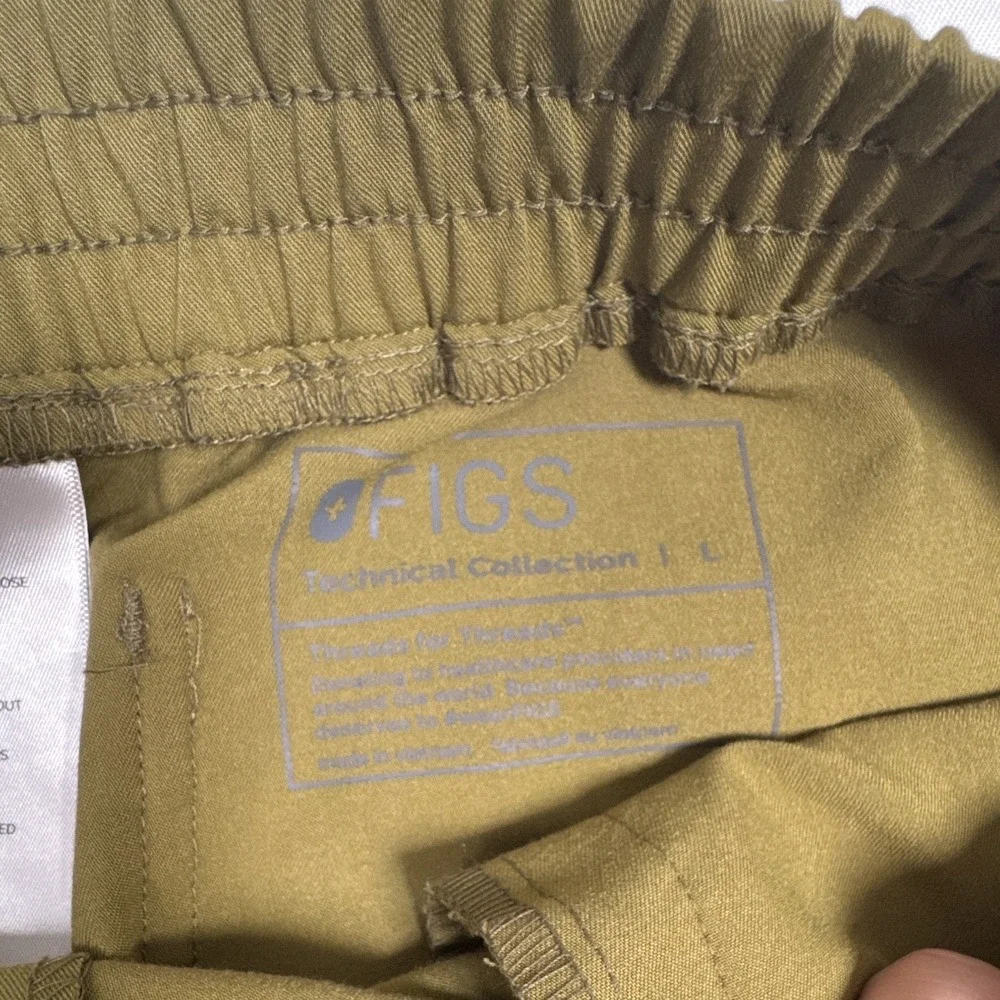 FIGS Technical Collection Unisex Green Solid Scrub Pants L Drawstring Pockets